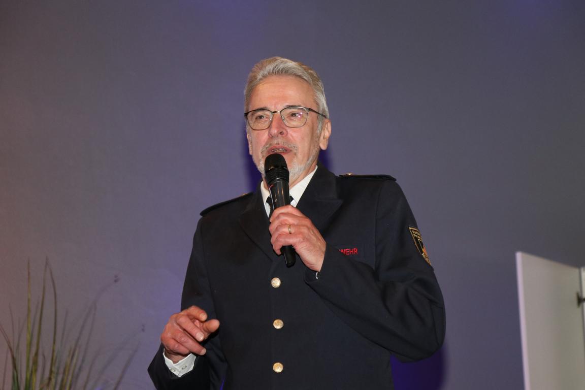 Vorsitzender des Verbandes der Feuerwehren im Kreis Steinfurt Manfrd Kleine Niesse IMG 2000